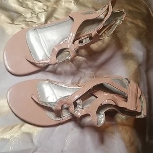 Avon beige sandals with zipper back